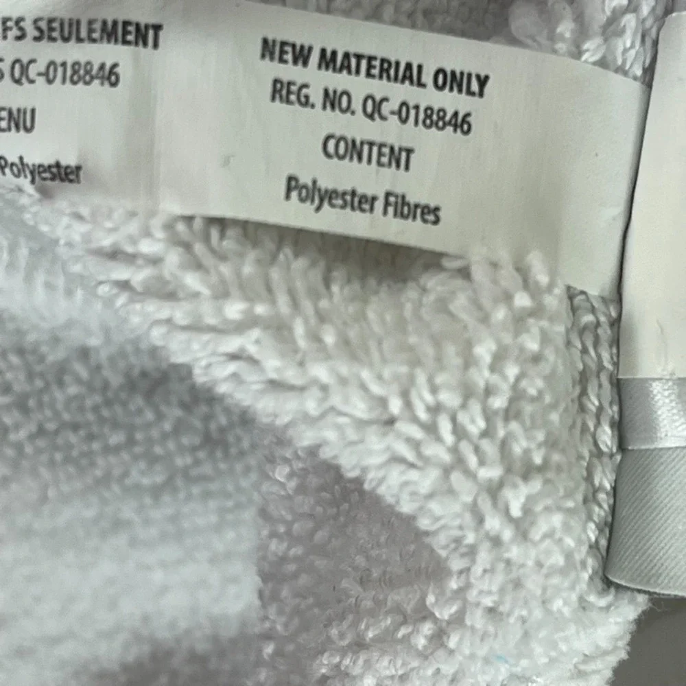 Pottery Barn Kids Critter Plush Hooded Towel Unicorn Colorful Pastel 23 x 34 in